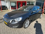 Volvo V60 - 1.6 T3 150PK Automaat TREKHAAK/PDC/NAVI/BLUETHOOTH