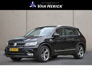 Volkswagen Tiguan - 1.4 TSI ACT Automaat R-Line | Navigatie | Trekhaak | Adaptiv