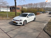 Volkswagen Golf - 2.0 TSI GTI Performance Business VIRTUAL.CAMERA.NAVI