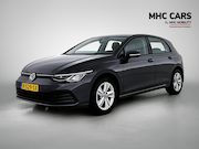 Volkswagen Golf - 1.0 eTSI Life | Navi | Winter | 12 maanden BOVAG |