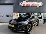 Skoda Karoq - 1.5 TSI SPORTLINE Sportstoelen Zwartoptiek Stoelverw. voor/a