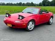 Mazda MX-5 - 1.6i-16V Miata
