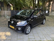 Volkswagen Up! - cheer up Automaat Beurt & Banden