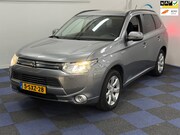 Mitsubishi Outlander - 2.0 PHEV Instyle / SUPER NETTE / DEALER ONDERHOUDEN / SCHUIF