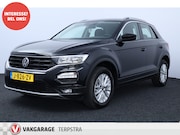Volkswagen T-Roc - 1.5 TSI Style Business/ Trekhaak/ Elek. Kofferklep/ Apple +