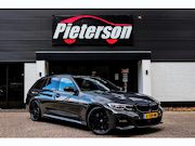 BMW 3-serie - Touring 330i M-Pakket NAP PANO HUD ACC TREKH