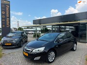 Opel Astra - 1.4 Turbo Cosmo, cruise, airco, ingebouwd fietsrek