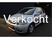Toyota Yaris - 1.3 VVT-i Sol Automaat Airco Centrale Deur Vergrendeling