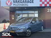 Mercedes-Benz B-klasse - 180 Ambition // NAVI // PDC // TREKHAAK // BI-XENON LAMPEN /