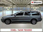 Volvo V70 - 2.4 Comfort Line Garantie, rijklaar, trekhaak, carkit..