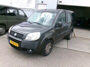 Fiat Doblò - 1.4 Dynamic krasjes op de deuren