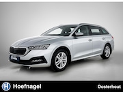 Skoda Octavia - Combi 1.0 TSI Ambition | Trekhaak | Parkeersensoren | Cruise