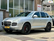 Porsche Cayenne - 4.5 Turbo