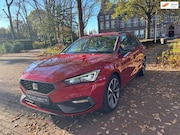 Seat Leon - 1.5 eTSI FR Business Intense, lage km-stand