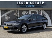 Volkswagen Passat - Variant 1.4 TSI PHEV GTE / Trekhaak (1.600 KG) / Keyless / C