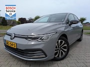 Volkswagen Golf - 1.5 TSI Life Business I Panorama I Camera I Stoel en stuur v