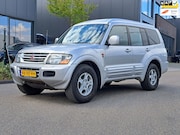 Mitsubishi Pajero - 3.2 Di-D GLS LB HR Side Window EXPORT