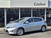 Toyota Auris - 1.6 VVT-i 132pk Aspiration | Trekhaak, Stoelverwarming, Park