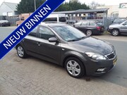 Kia Ceed - cee'd 1.4 CVVT X-ecutive