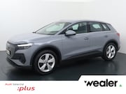 Audi Q4 e-tron - 40 Edition 77 kWh | 204 PK | SoH 94% | Trekhaak | Climate co