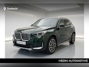 BMW X1 - xDrive25e xLine | Panorama | 19" | Camera | Stoelverwarming