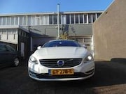 Volvo V60 - 2.4 D5 Twin Engine Special Edition 08-2015 315 PK
