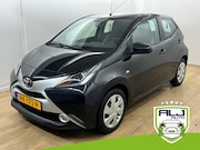 Toyota Aygo - Occasion 1.0 VVT-i x-play | Zwart | Tweedehands Aygo | Airco