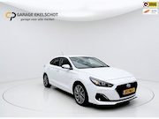 Hyundai i30 - 1.0 T-GDI Fastback Premium / Carplay / Cruise control