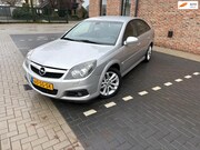 Opel Vectra - 2.2-16V Sport