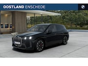 BMW iX - xDrive60 M Sport / Panoramadak Sky Lounge / Trekhaak / Parki