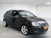 Volkswagen Polo - 1.2-12V Trendline, lichtmetaal, airco, stuurwielbed., elek.