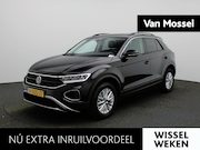 Volkswagen T-Roc - 1.0 TSI Life | Trekhaak | Parkeer sensoren | Virtual cockpit