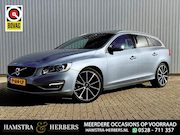 Volvo V60 - T5 SUMMUM 245PK Aut. | Pano | Leder | 19" | Camera