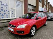 Ford Focus - 1.6-16V Futura Automaat Cruisecontrol Airco