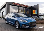 Ford Focus - Wagon 2.3 EcoBoost ST-3, Pano, Trekhaak, B&O, Winterpakket