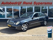 Mercedes-Benz E-klasse - 200 K. Elegance | Trekhaak | Navi | Parkeersensoren | Cruise