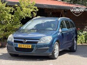 Opel Astra - 1.6 Essentia