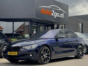 BMW 3-serie - 320d AUT8 M-SPORT LEDER NAVI AIRCO LED LMV PDC
