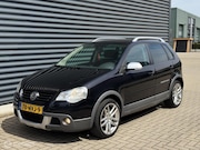 Volkswagen Polo - 1.6-16V Cross