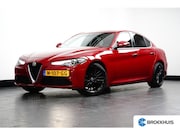 Alfa Romeo Giulia - 2.0T | Camera | Stoelverwarming | Elek. Stoelen | Trekhaak