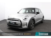 MINI Cooper - 1.5 Classic | Navigatie | Climate Control | PDC |