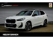 BMW iX1 - xDrive30 67 kWh // 99,2% SoH | M-Sport | Panoramadak | Harma