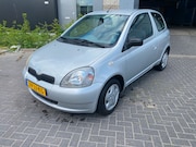 Toyota Yaris - 1.3-16V VVT-i Sol