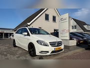 Mercedes-Benz 200-serie - B Klasse Ambition auto loopt op 3 cill