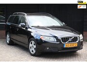 Volvo V70 - 2.5T Momentum Elek-Dak/Navigatie/Leer/Parkeersensor/Stoelver