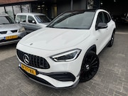 Mercedes-Benz GLA-Klasse - AMG 35 4MATIC PANO BURMESTER MEMORY SFEER CARBON SUPER WAGEN