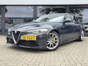 Alfa Romeo Giulia - 2.0T Super + XENON + VOLLEER + SPORTPAKKET + MEMORY