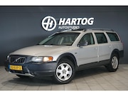 Volvo XC70 - 2.5 T + SCHUIFDAK / TREKHAAK / STOELVERWARMING / PDC