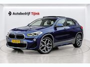 BMW X2 - sDrive20i Executive | Automaat | LED | Pano | Trekhaak | M S