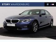 BMW 3-serie - 320 3 Serie 320i Automaat / Sportstoelen / LED / Cruis